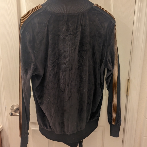 War Room Tracksuit - Picture 4 of 4